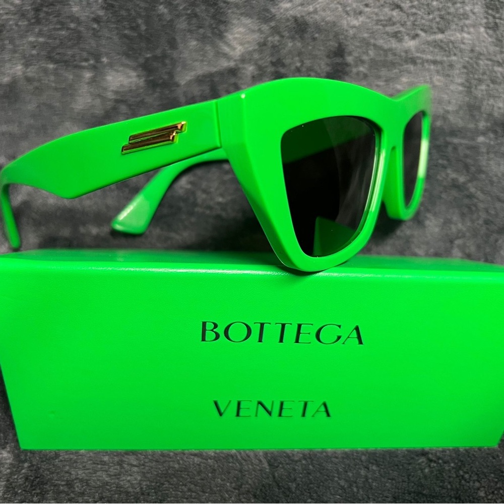 Bottega Veneta Sunglasses Green